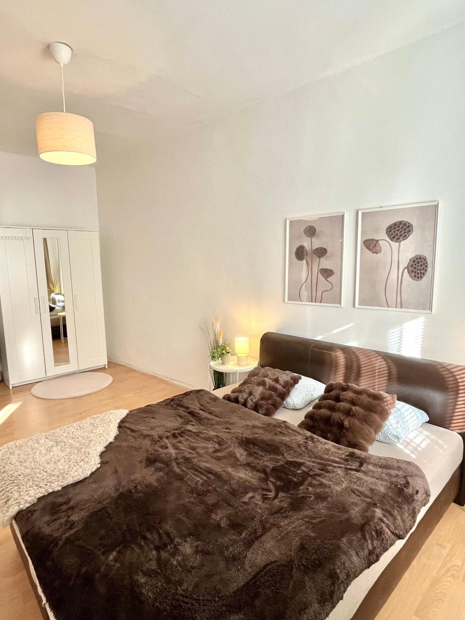 Apartment Caroline - Old Town, Ac Bratislava Eksteriør bilde